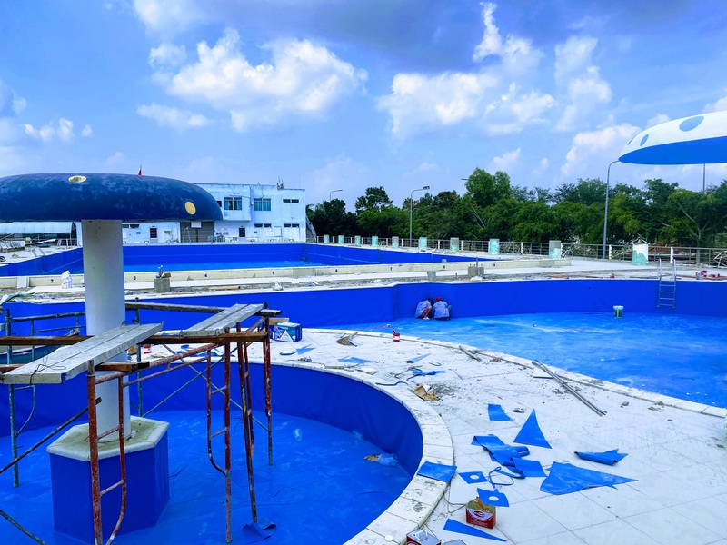 Thi công dán bạt, ép bạt hồ bơi